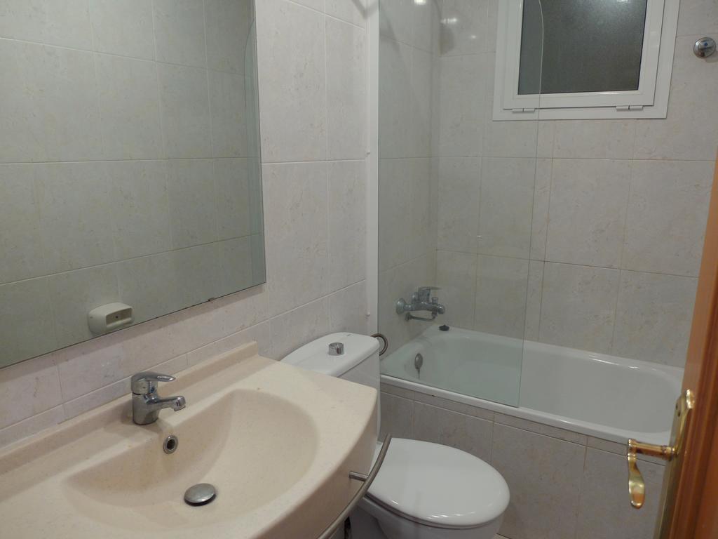Goya Apartments سالو المظهر الخارجي الصورة